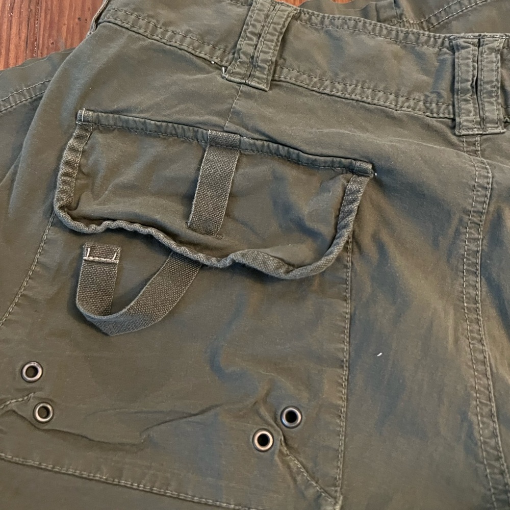 Old Navy Capris Size 16